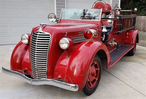 You may bind your account to facebook or vk in order to receive the rewards. Vintage Fire Truck: 1936 Diamond T Fire Truck