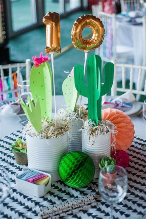 60 Party Ideas Fiestas Mexicanas Decoración Arreglos Centros De Mesa Cactus Party