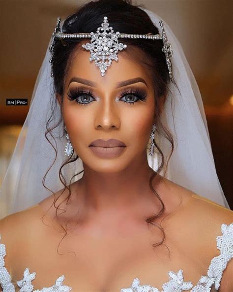 Guide To Help You Choose The Best Makeup Artist For Your Wedding Day