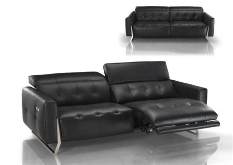 Italydesign.com traffic volume is 140 unique daily visitors and their 280 pageviews. Conforto Recliner | Modern recliner sofa, Clean sofa ...