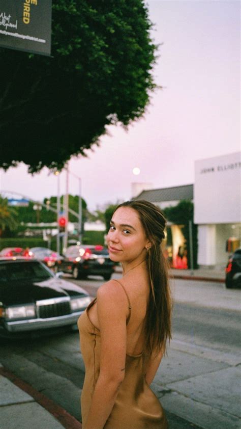 Alexis Ren Sexy Braless Pictures Big Boobs The Fappening Tv