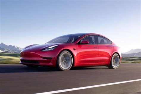 Tesla Car Price In India 2021 Model 3 Tesla To Launch Model 3