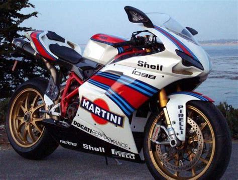 An homage to the martini racing livery of late 1960s and 1970s, the design recalls an era when though racing stripes often add the implication of motion to a static motorcycle, the martini scheme. Ducati 1098S
