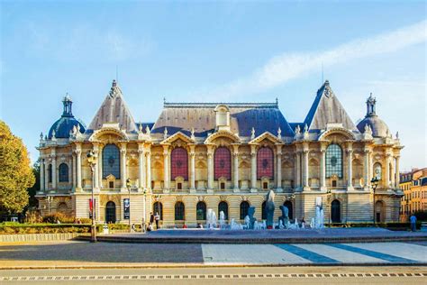 Exact time now, time zone, time difference, sunrise/sunset time and key facts for lille, frankreich. Altstadt von Lille, Frankreich | Franks Travelbox