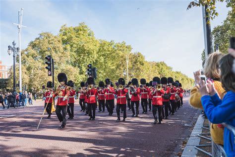 Top Five Interesting Facts About The Changing Of The Guard Ceremony