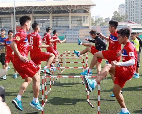 .khi hòa kịch tính đội tuyển thái lan tại trận chung kết lượt về aff cup 2008 trên sân vận động mỹ đình. Đội tuyển U23 Việt Nam chuẩn bị cho M-150 Cup