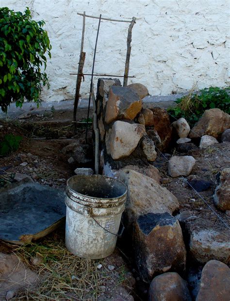 It was built the same way that walls were built all over the world in antiquity: Alt. Build Blog: Constructing A Mortared Stone Wall