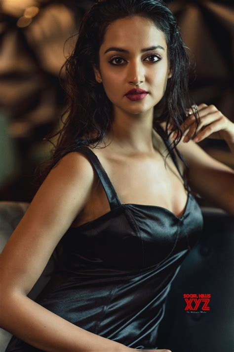 actress shanvi srivastava sexy still social news xyz