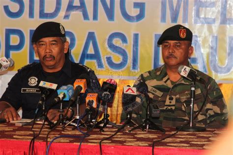 The 2013 lahad datu standoff, also known as the lahad datu incursion, was a military conflict that started on 11 february 2013 and fully ended on 24 march 2013. Angin Laut China Selatan: TERKINI LAHAD DATU : 8 SUSPEK ...