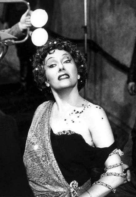 gloria swanson filmes antigos de hollywood hollywood vintage atrizes clássicas