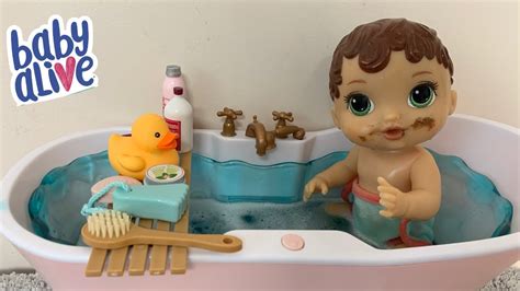 Baby Alive Abby Take A Bath In Our Generation Doll Bathtub Youtube