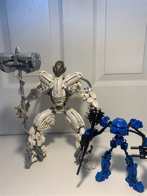 I Built My First Bionicle In Over A Decade Melding Teridax Does Not