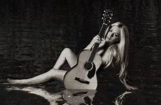 avril lavigne nude naked guitar avrillavigne instagram sexy together stitched posts into imgur aznude kb thefappeningblog topless