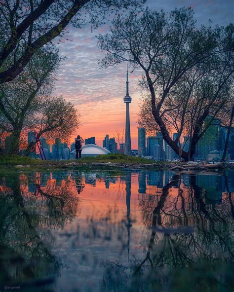 🇨🇦 Sunset Toronto Ontario By Argen Elezi Argenel • Instagram 🌅🏙