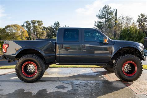 This Ford F 250 Super Duty 4×4 Megarexx Makes A Raptor Look Like A Puny