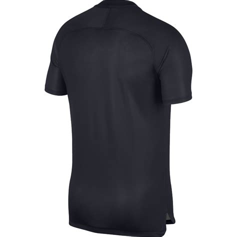 Le portugal s'en sort bien au luxembourg. Maillot entraînement Portugal noir 2018 sur Foot.fr