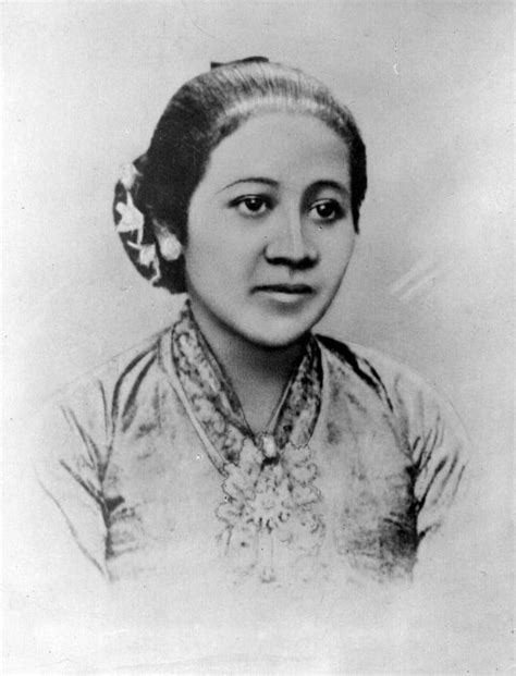 File COLLECTIE TROPENMUSEUM Portret Van Raden Ajeng Kartini TMnr