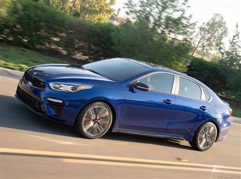 The first time i saw the kia forte gt, it was a complete surprise. This Is the Kia Forte GT……will it arrive in Malaysia?