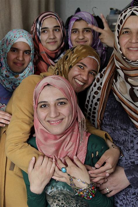 watch an inspiring short film on the resilient women in syrian refugee camps arab girls hijab