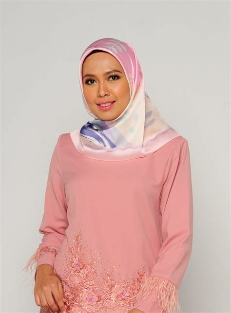 Maybe you would like to learn more about one of these? Baju Raya Sedondon Level Artis Tapi Pada Harga Mampu Milik ...