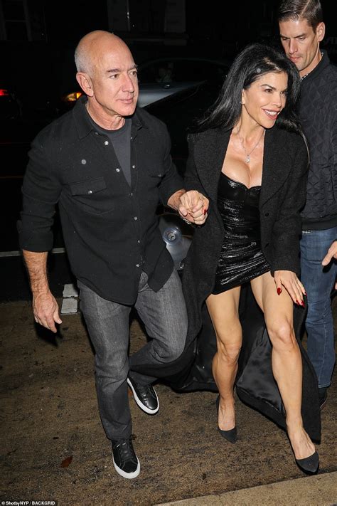 Lauren Sanchez Puts On Very Leggy Display As She Steps Out With Jeff Bezos For Dinner Daily