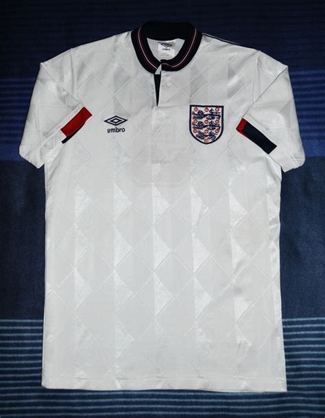 Order a shirt of pride here in the official england football kit collection. England Home football shirt 1988 - 1990. Added on 2015-12 ...