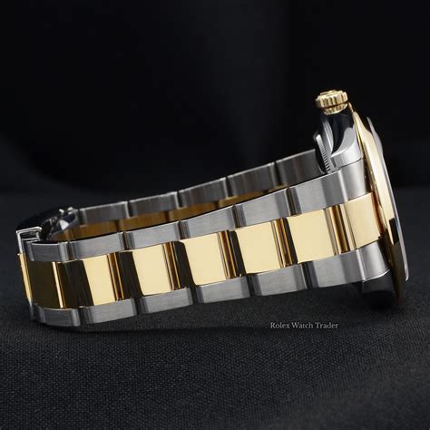 The light reflections on the case sides and lugs highlight the elegant profile of the 36 mm oyster case, which is fitted with a fluted. Buy Pre-Owned Rolex Datejust 126303 • Wimbledon