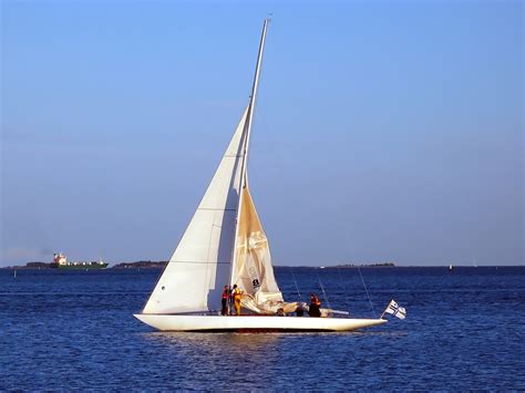 Filesailing In Front Of Helsinki Finland Wikimedia Commons