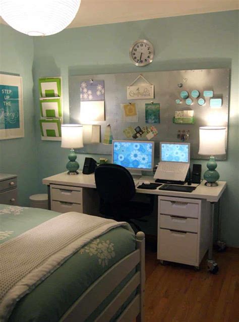 I am tired of my desk being stuck in the corner of our master bedroom. 25 Fabulous ideas for a home office in the bedroom