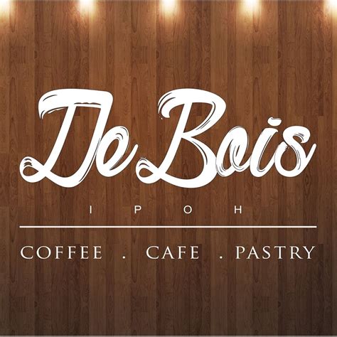There are books available to read, as well as postcards for you to send out! De Bois Cafe Ipoh Perak - menarikdi.com