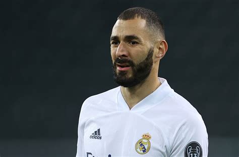 Marcus thuram fifa 21 career mode. 'Don't pass to him!' - Benzema loses his cool over Real ...