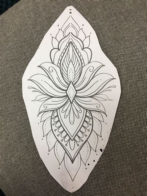 Pin By Peyman On Tattoo Lien Mandala Tattoo Design Mandala Flower