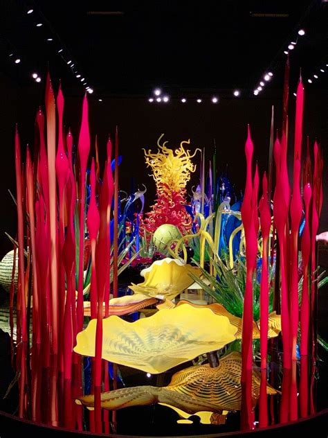Chihuly Garden And Glass In 2020 Chihuly Stained Glass Art Famous