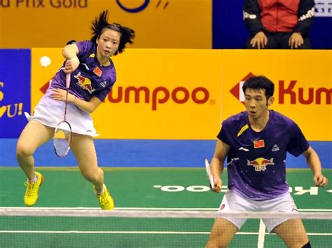 No one better than siwei and yaqiong. 图文：2013澳门羽毛球大奖赛 黄雅琼杀球-搜狐体育