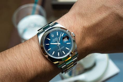 In fact, it took over 60 years after the datejust's introduction for rolex to offer another size of the. Rolex Datejust 41 Reference 126300 - News - Petite Geneve ...