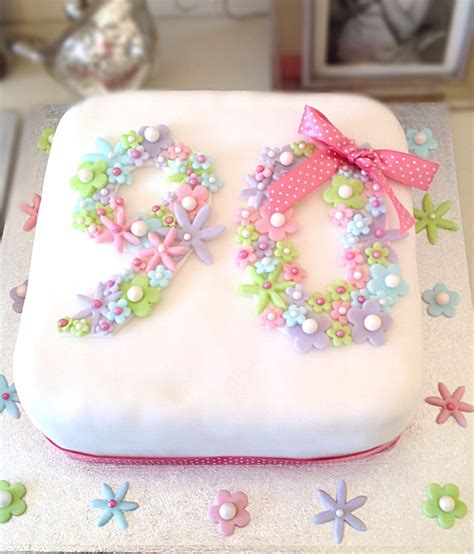 Elegant 90th Birthday Cake With Flowers