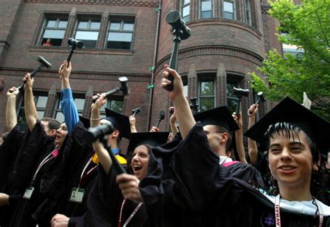 The Law Schools Whose Grads Earn The Biggest Paychecks In 2014 Worthly