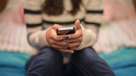 Police Bust Virginia Sexting Ring Involving More Than 100 Teens Abc News
