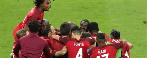Vor der em galt eder bestenfalls als ersatzspieler. Portugal im Party-Rausch: Die tollsten Bilder des EM ...