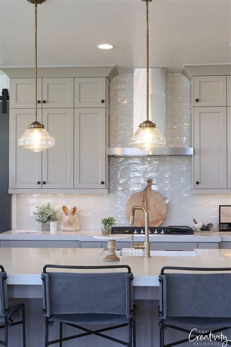 I am considering painting my kitchen cabinets benjamin moore sagebrush and my island benjamin moore swiss coffee. 2019 Paint Color Trends and Forecasts | Kitchen trends ...