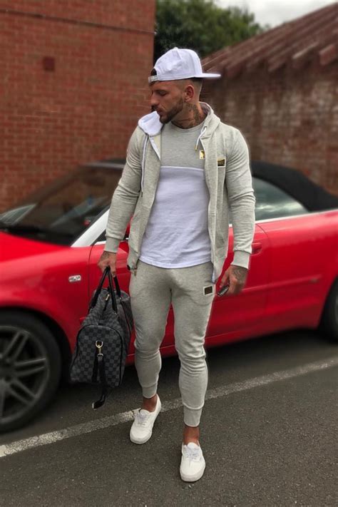 Ex On The Beach Star Sean Pratt Shocks Fans With Graphic X Rated Penis Snap Ok Magazine