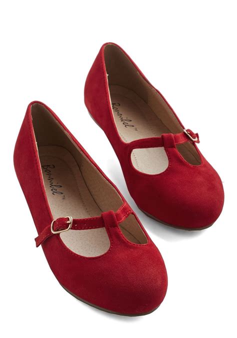 On A Stroll Now Flat In Ruby Mod Retro Vintage Flats Cute Shoes Ballerina