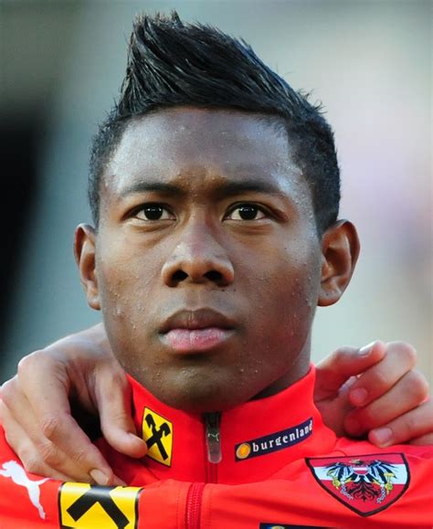 Le défenseur du bayern a annoncé… pour les fêtes de noël, david alaba a bien voulu s'offrir un cadeau coûteux mais sacrément puissant. David Alaba Hairstyle: How to Straighten Curly Hair Like ...