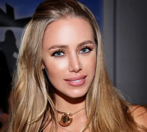 Nicole Aniston — Onlyfans Biography Net Worth And More