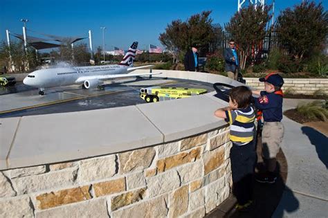 Uso For John Wayne Airport Veterans Day At Dfw Stuck At The Airport