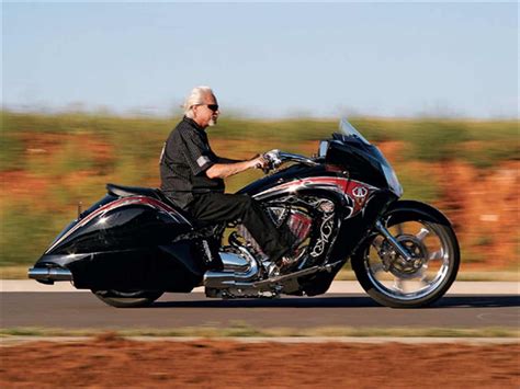 Victory Vision lowered ness | Victory Vision | Victory motorcycle, Victory motorcycles, Victorious