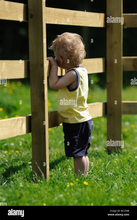 Small Boy Peeping Hi Res Stock Photography And Images Alamy