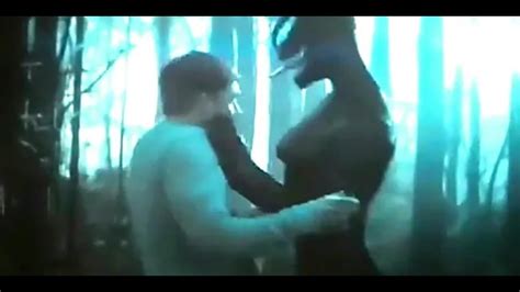 Venom 2018 She Venom Saves Eddie Brock And Kiss Scenes In Hindi Hd