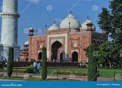 Front Entrance Of Taj Mahal Agra India Editorial Stock Photo Image