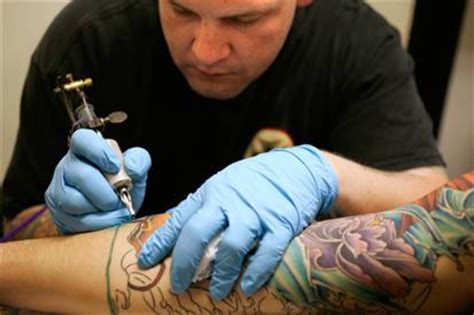 Payscale estimated that the national average salary of tattoo artists in the us is $32 lastly, if your flash tattoo has simpler color and shade, it will cost you less than the same design with several colors. Get Hired: Jobs That Are Tattoo Friendly | hubpages
